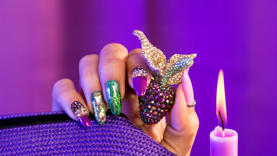 Uñas Naturales Con Pedrería
