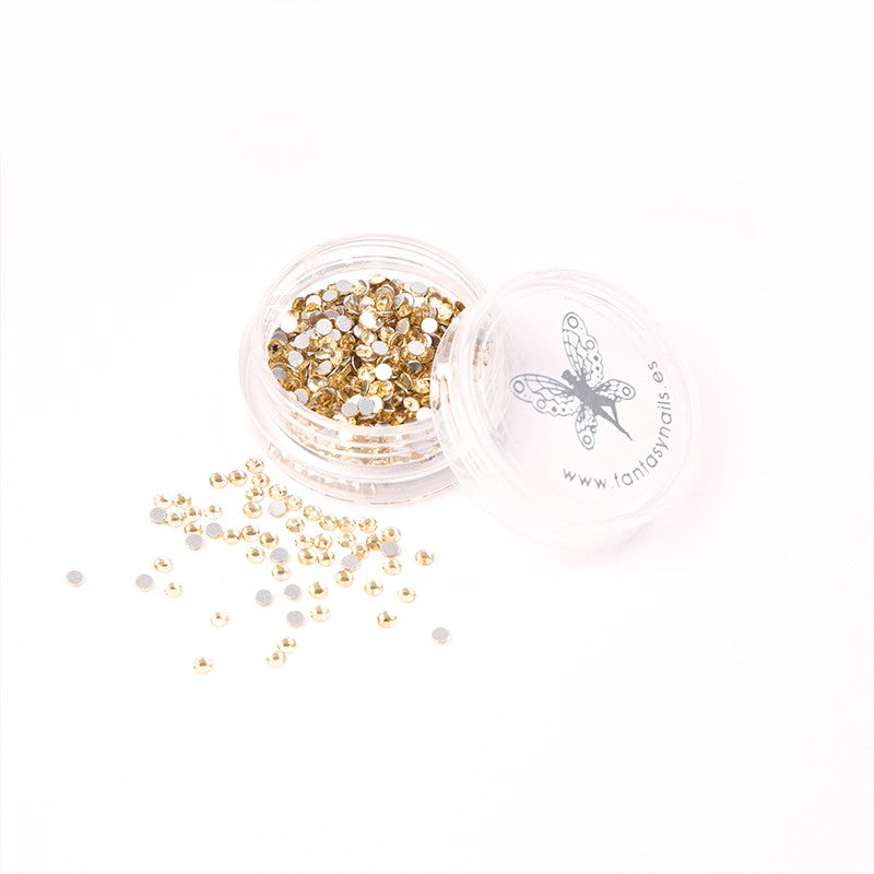 decoracion-crystal-rhinestones-light-gold-2-by-Fantasy-Nails