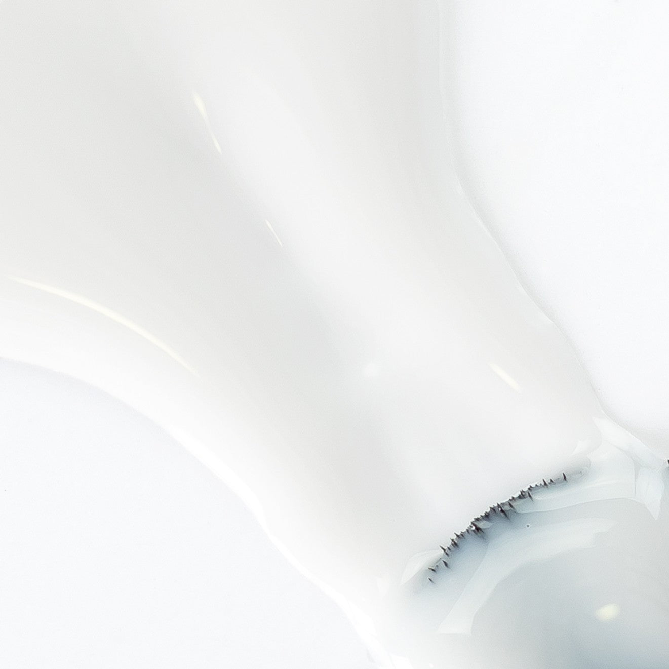 esmaltes-permanentes-base-build-xtend-milky-white-3-by-Fantasy-Nails