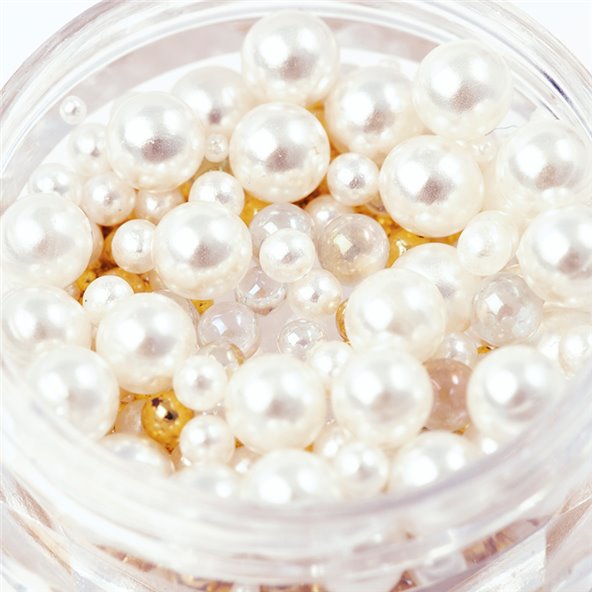 decoracion-mixed-pearls-ivory-gold-3-by-Fantasy-Nails