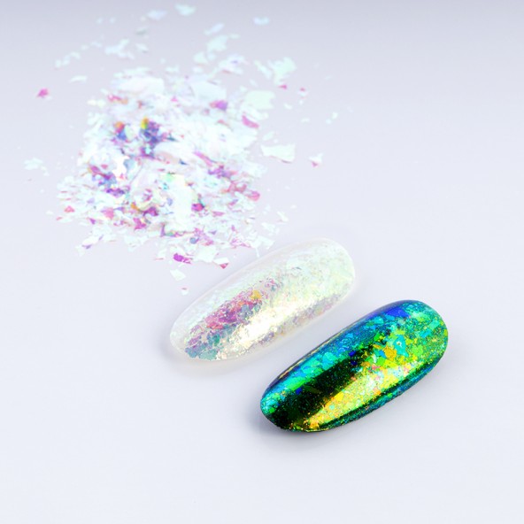 nailart-glassy-flakes-pigments-3-by-Fantasy-Nails