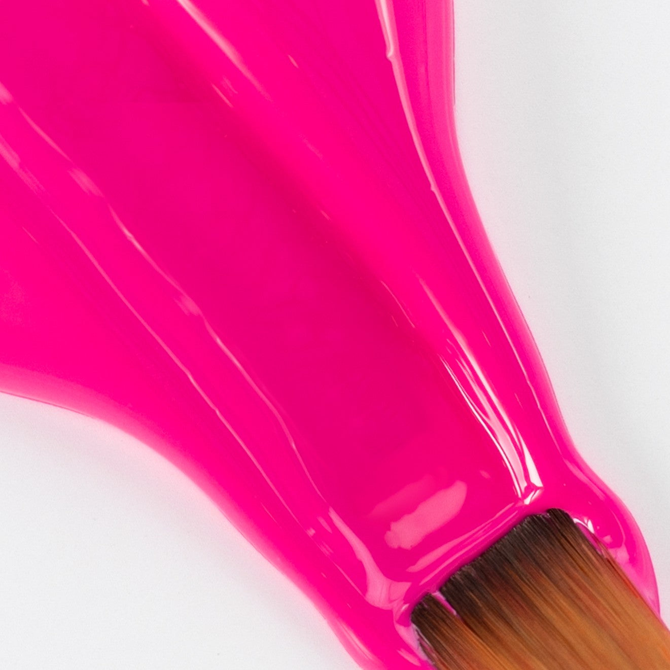 gel-painting-graffiti-pink-3-by-Fantasy-Nails