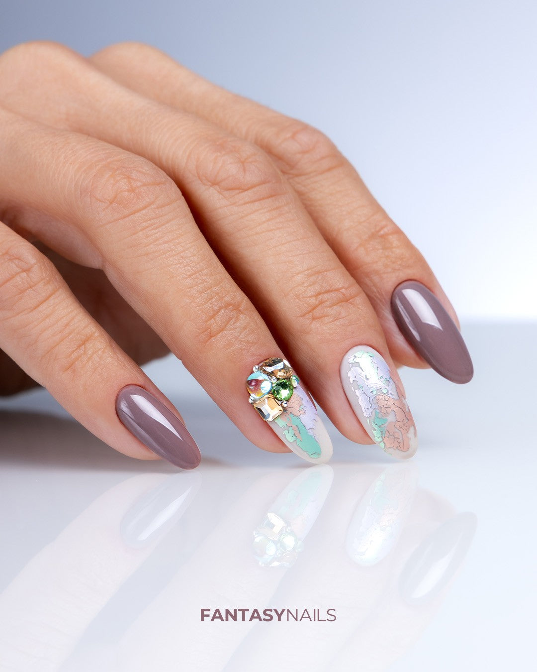 soft-whisper-esmaltado-permanente-5-by-Fantasy-Nails